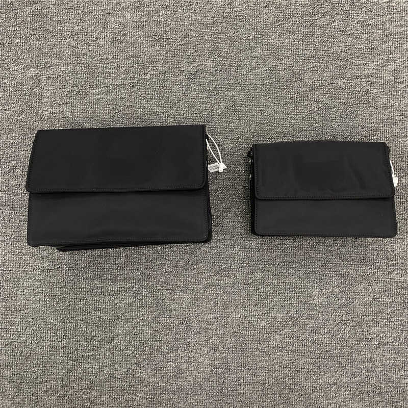 

Shoulder Bags 2022 new p family flip nylon large small leisure messenger men's and women's same ins single shoulder bag, Large black