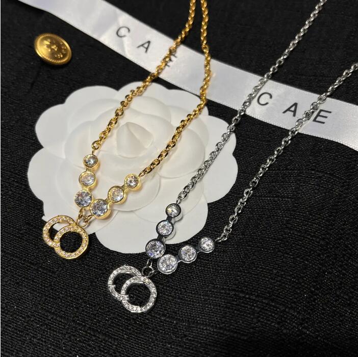 

High End Luxury Diamond Necklace Exquisite Fashion Pendant Necklace Popular Brand Long Chain 18k Gold And Silver Plated Accessories Wedding Party Gift X485