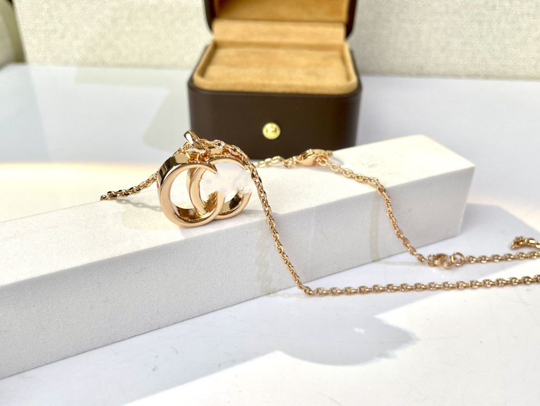 

Never Fading 14K Gold Plated Luxury Brand Designer Pendants Necklaces Tortoise Stainless Steel Double Letter Choker Pendant Necklace Chain Jewelry Accessories56