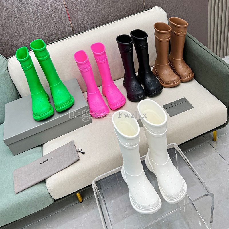 

Rain Boots Designer Boot Rubber Round Head Winter Rainboots Luxury Waterproof Jointly Platform Fashion Women Men runway look Fashion show CROSS Outdoor