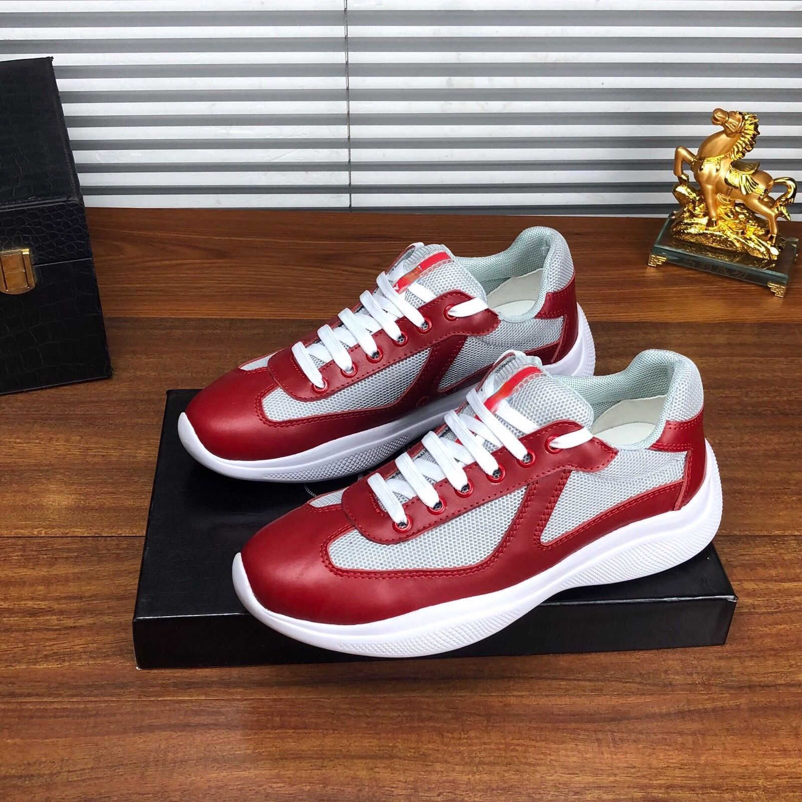 

Shoes Luxury accessories PP home breathable cowhide canvas men's casual sports low top board shoes, Red