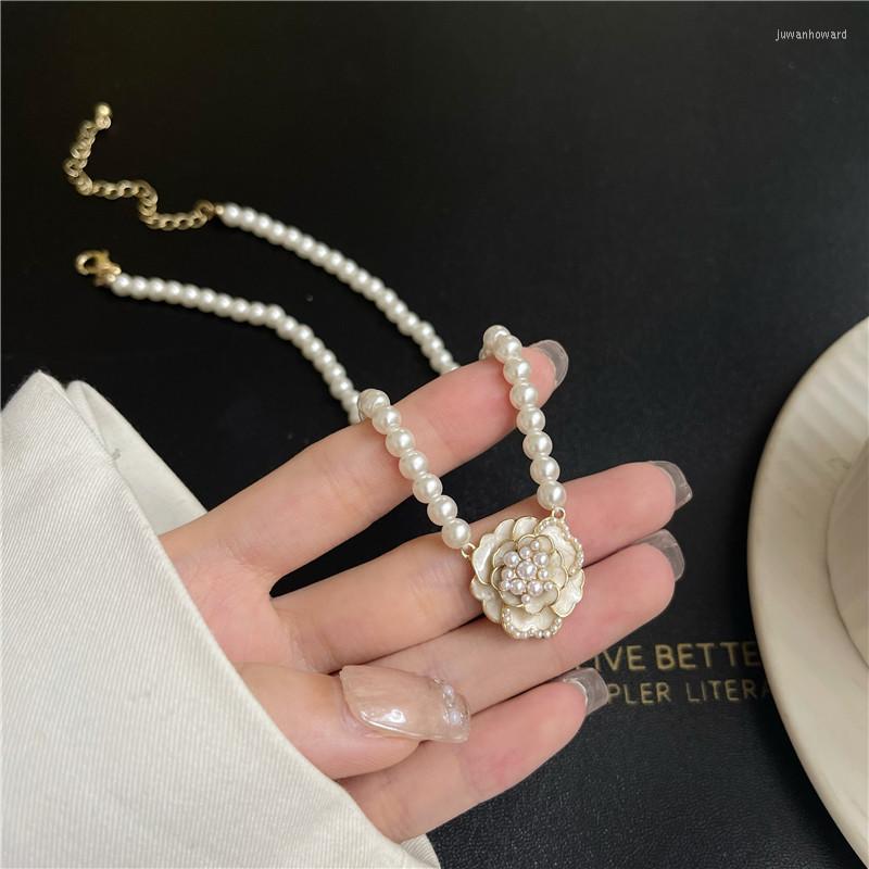 

Chains 2022 Arrival Pearl Necklace Female Senior Sense Niche Exquisite Camellia Earrings Luxury Accessories Clavicle Chain