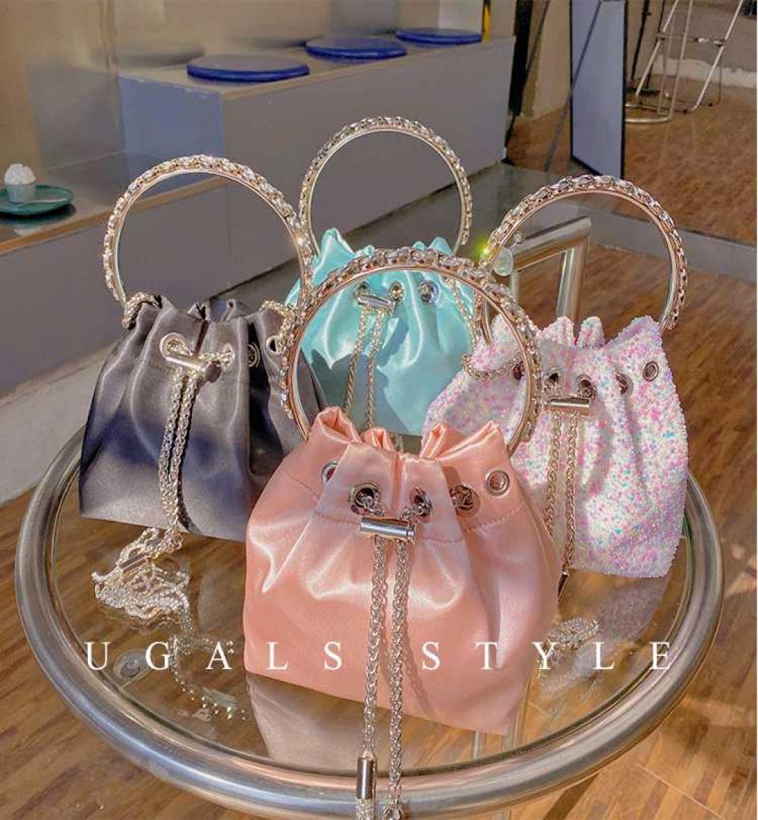 

Evening Bags Luxury Designer Women Tassel Diamond Clutch Bag Rhinestone Ring Bucket Handbag Dinner Party Purse Shoulder Crossbody9103517