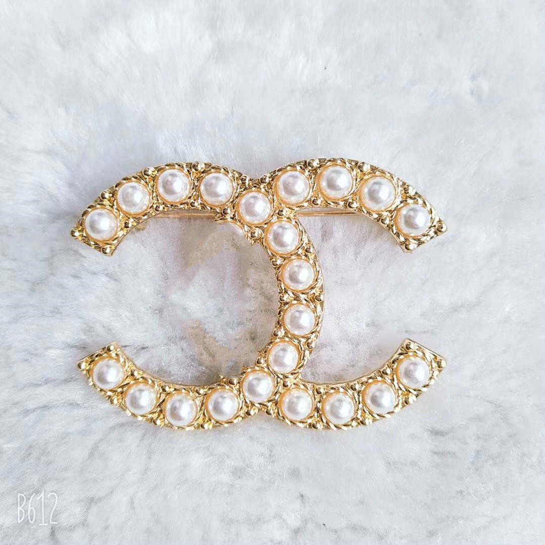 

Luxury Women Men Designer Brand Letter Brooches 18K Gold Plated Inlay Crystal Rhinestone Jewelry Brooch Tassels Pearl Pin Marry Christmas Party Gift Accessorie