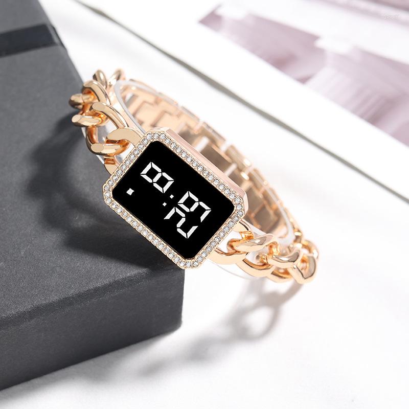 

Wristwatches Women Digital Watches Fashion Luxurious Ladies Wristwatch Luminous Calendar Watch Alloy Girls Watchband Gift Wrist Bands Clock, Silver