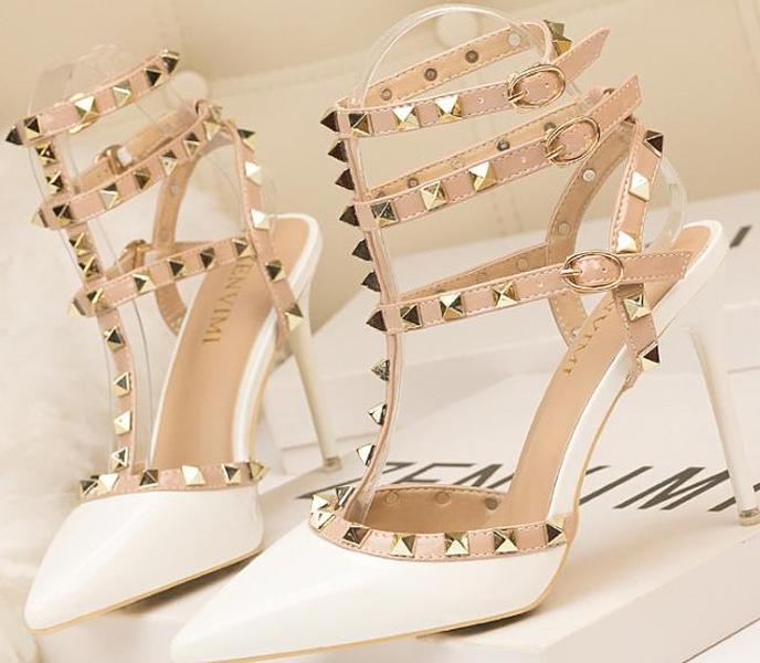 

Shoes Fashion Newset Lady 10cm Stiletto Heels Patent Leather Metal Studs Hollow Roman Fashion Sandals valentinoes valentinoity sXI, Red