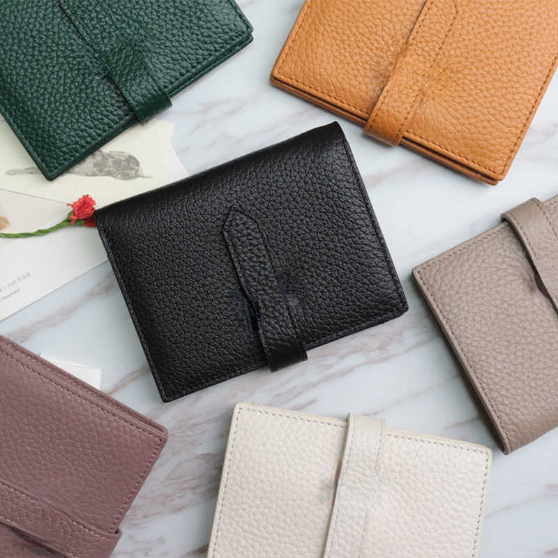 

Wallets Luxury Designer Handbag New European and American Famous Leather Wallet Women's Thin Two Fold of Cowhide Simple Short Card Bag H-button Soft, Gray
