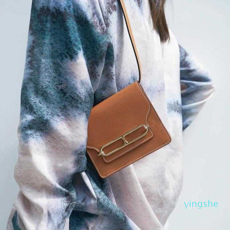 

Designer Rouliss Bags Herme 2022 Star Same Style Pig Nose Bag Tofu Stewardess Cowhide Lady Single Shoulder Cross QGAM, Brown silver button large