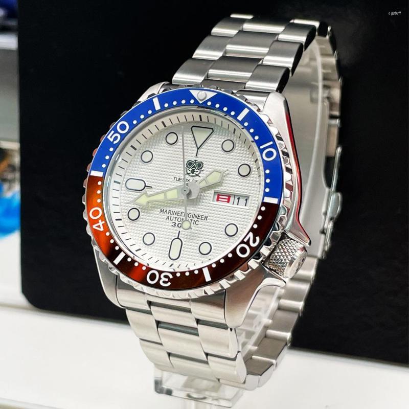 

Wristwatches TUEDIX NH36A Automatic Men Watch Calendar Date Waterproof Wristwatch Diving Flat Sapphire Crystal Chapter Ring, Blue red b