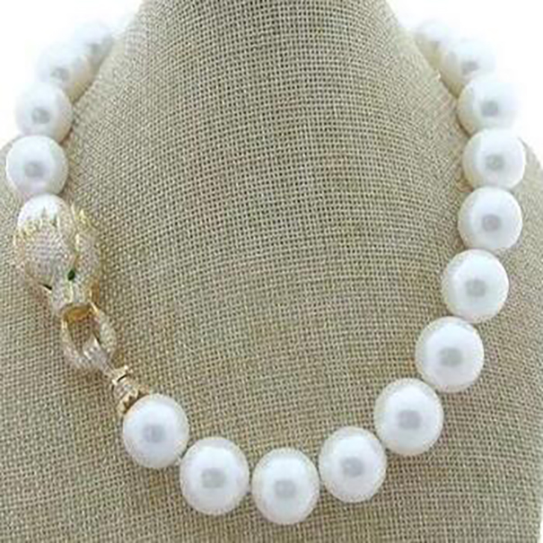 

Charming 18inch 18MM White Shell Pearl Necklace Dragon Cz pave Clasp