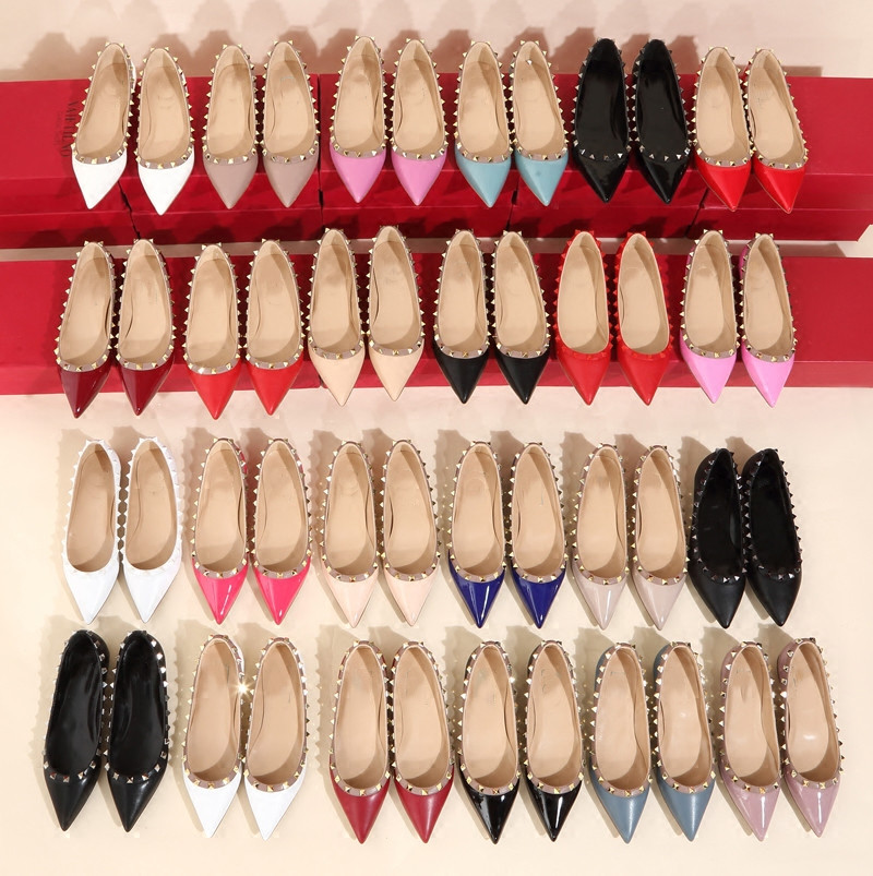 

Designer Brand Shoes Flat Rivets Sandal Pointed Toe Sexy Loafers Black Patent Leather Red Wedding Shoes with Dust Bag 34-44 No Box, Black suede