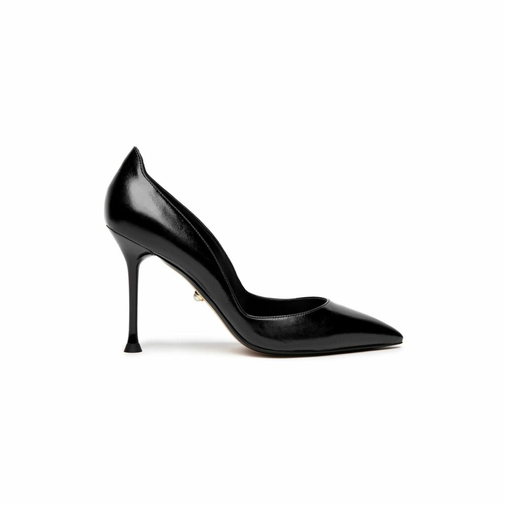 

Alevi Mlano PRETTY women shoe 2022 10.5cm Pump in soft shiny leather pointed toe and matching laquered heel
