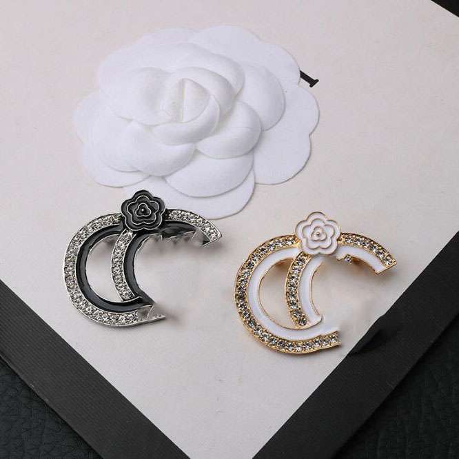 

2color Brand Luxurs Design Brooch Women Crystal Rhinestone Letters Brooches Suit Pin Fashion Jewelry Clothing Decoration Accessories