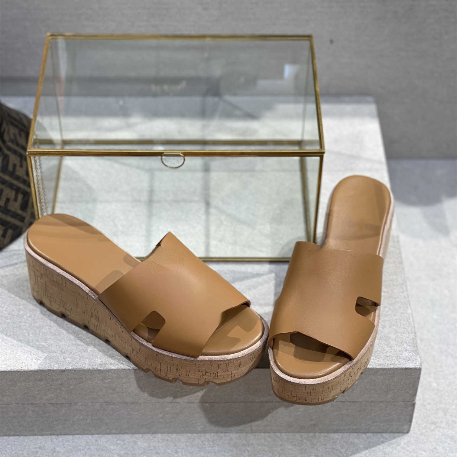 

Brand Casual Shoes designer design Summer new Roman sandals thick soled high sponge French style simple and comfortable size -39, Black