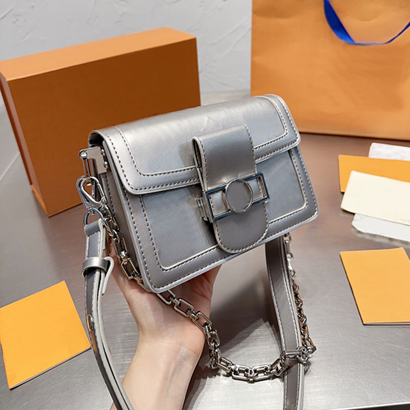 

Silver Crossbody Bag Fashion Women Shoulder Bags Square Flap Handbags Purse Metal Hardware Chain Interior Slot Pocket Clutch Wallets Classic Print Cross Body Purse