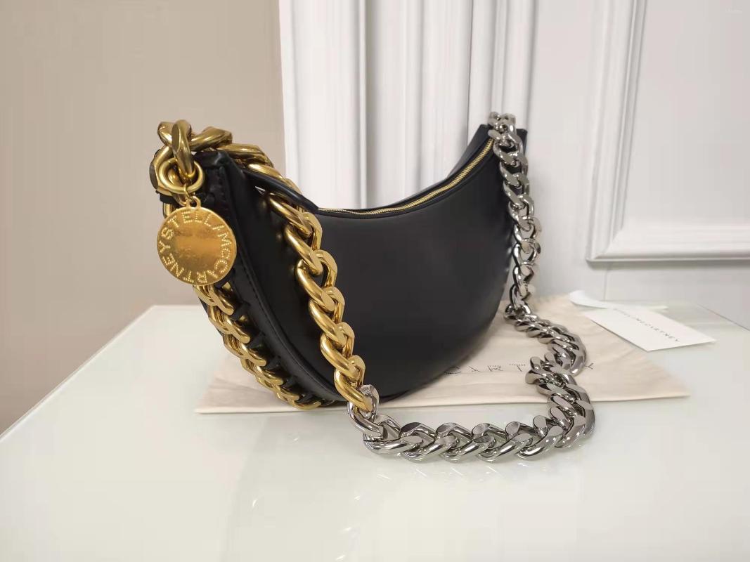 

Evening Bags Italian High-end Chain Slung Chest Bag Net Red With Women's Shoulder Hand-held Underarm, Black