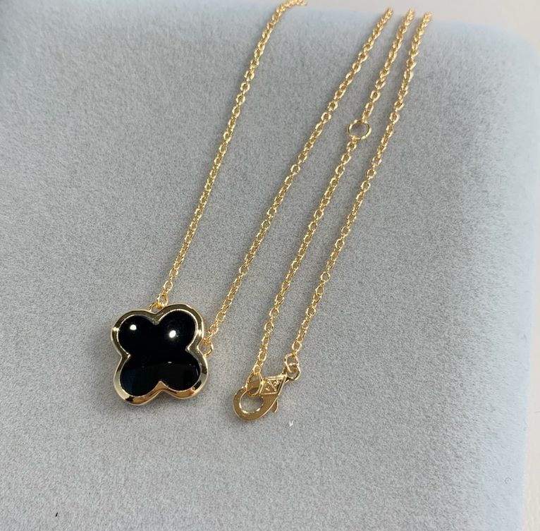 

INS necklace New in luxury fine jewelry chain necklace for womens pendant k Gold Heart Designer Ladies Fashion pearl Saturn bracelet for men