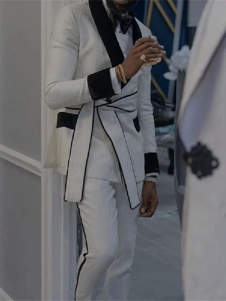 

Men's Suits Blazers Men Suit 2 Pieces Blazer Pants Modern Palace With Belt White Black Lapel Printed Wedding Business Causal Prom Tailored 221201, Red