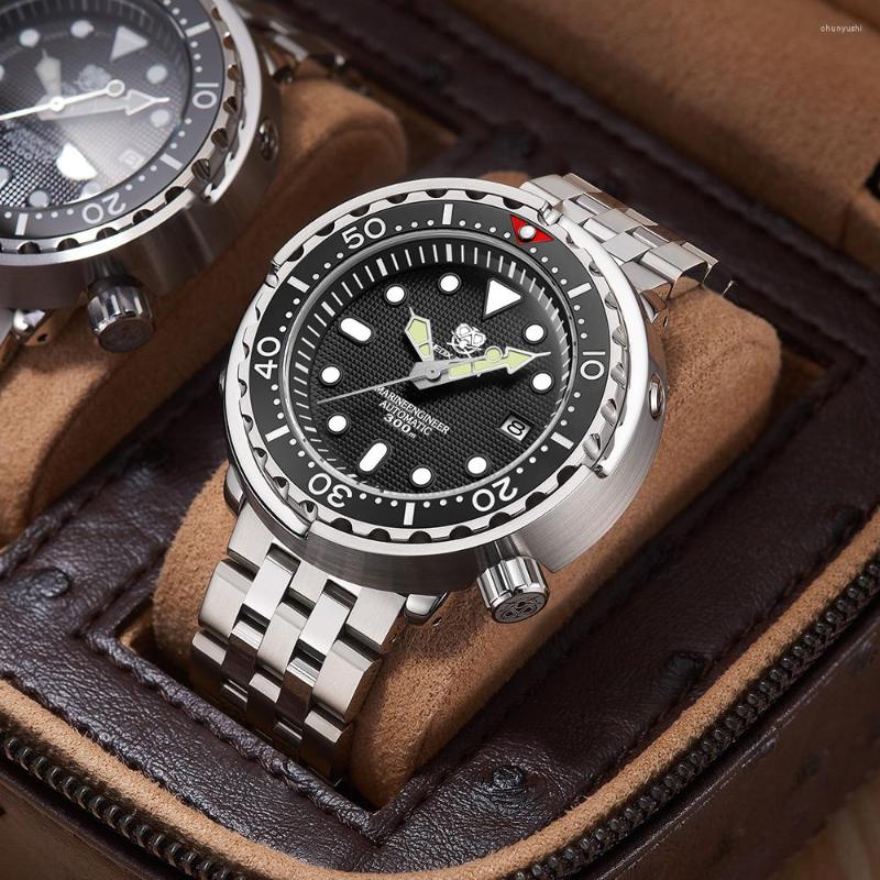 

Wristwatches TUEDIX Diver Luxury Mechanical Watches For Men NH35A 300M Waterproof Steel Business Clock Lume Hand Relogio Masculino, Black