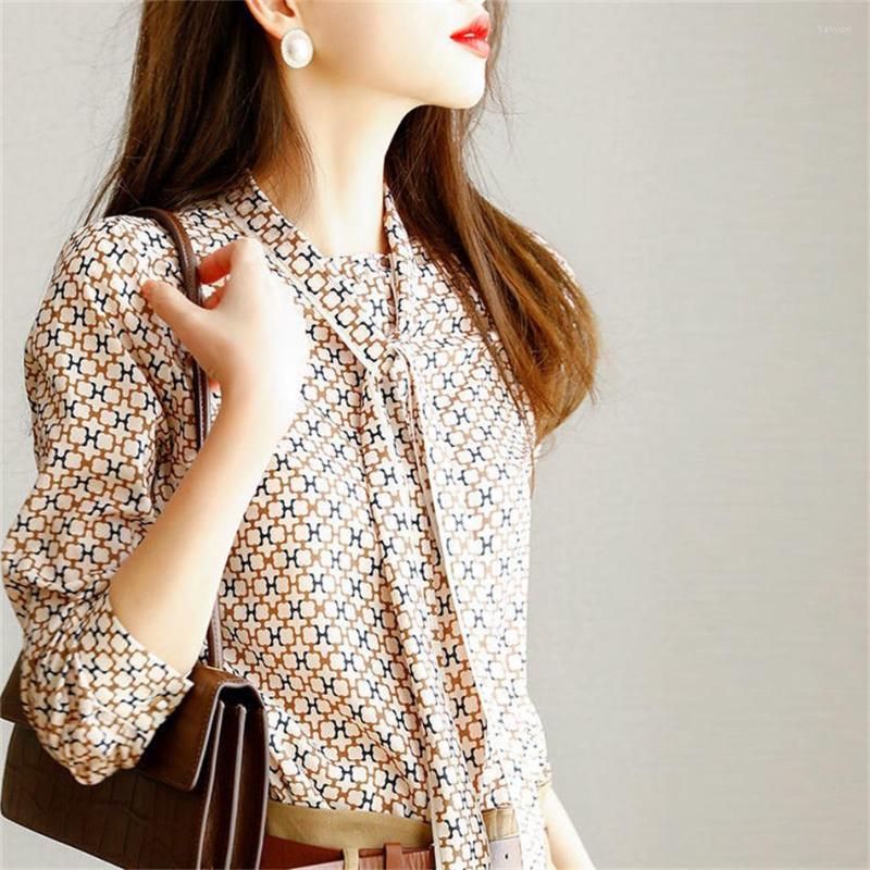 

Women's Blouses Spring Autumn Women Pirnt Shirts Elegant Temperament Blouse Korean Fashion Long Sleeve Doll Collar Female Casual Top DD6632, Beige