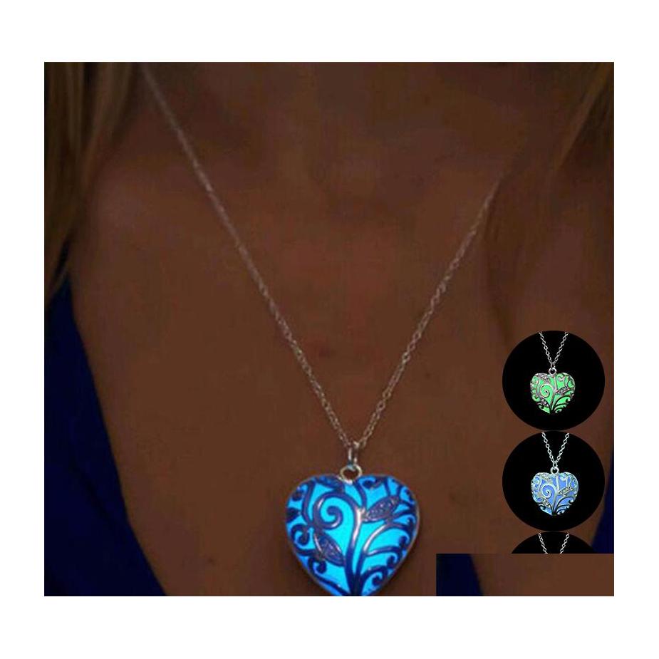 

Pendant Necklaces Heart Shape Hollow Pendant Glowing In The Dark Necklace For Women Crystal Luminous Jewelry Wholesale Christmas Gif Dh0Bs