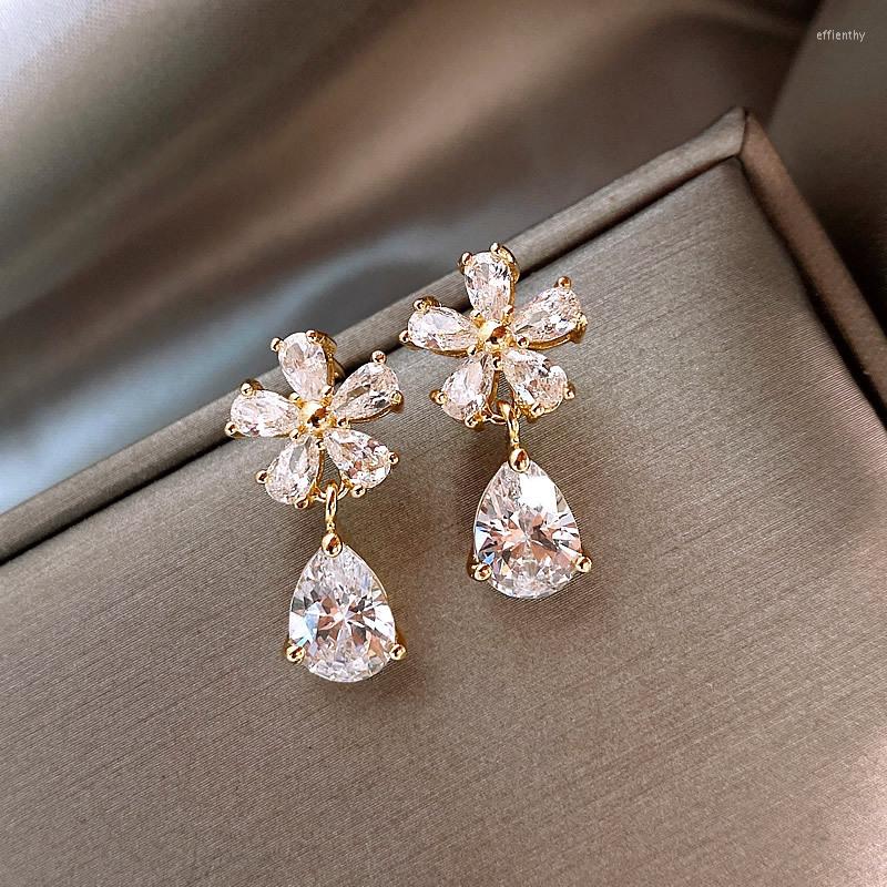 

Dangle Earrings Gold Metal Flower Droplet Pendant Shiny Rhinestones Exquisite Women's 2022 Wedding Party Crystal Jewelry