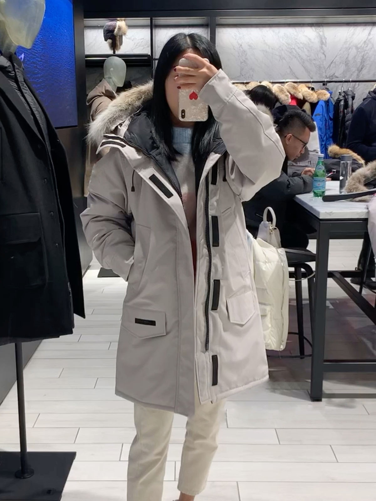 

2022 New Mens Down Jacket Winter Jackets Puffer Coat Men Womens Fashion Couples Parka Outdoor Warm Feather Outfit Outwear Multicolor coats XS-3XL, Fur collar difference(noe sale)