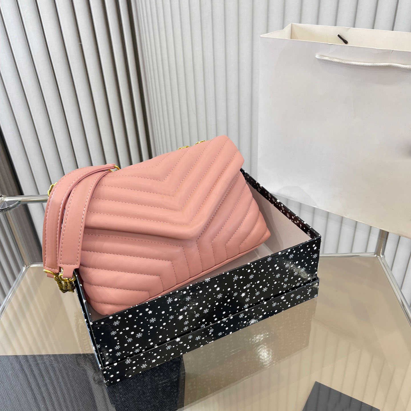 

Purses Designer Woman Handbag clutch Tote backpack Luxury purse Classic Y-Wave QUILTED Crossbody Bag Small Flap Hasp Trendy Design Chain Shoulder Purse Phone Wallet, Red