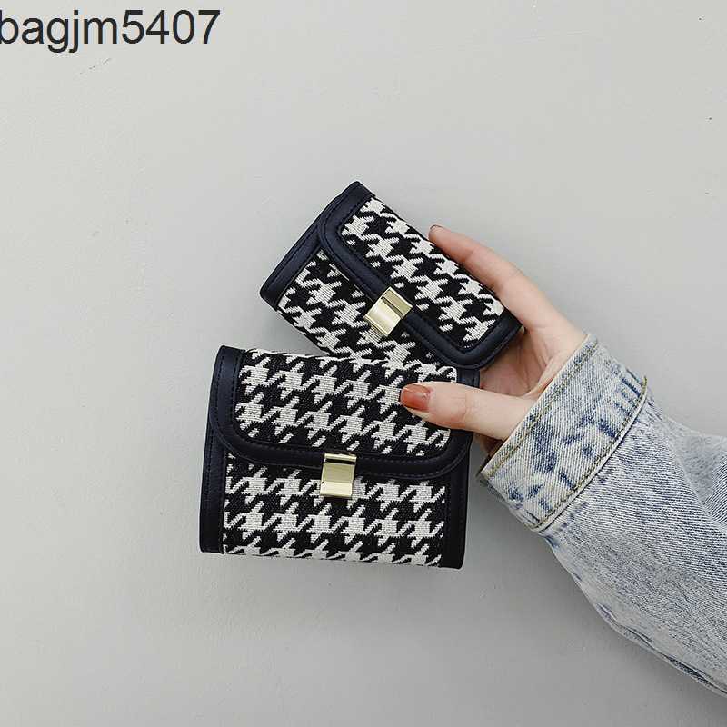 

Design Bag Ladies Purse 2023 New Qianniao Japane and Korean Cute Buckle Girl's Small Frh Three Fold Short Wallet Simple Student's Card Bag, Brown card bag