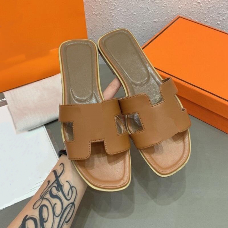 

Famous Brand Beach Slippers Classic Flat Heel Summer Designer Fashion Flops Leather Lady Slides Women Shoes Hotel Bath Ladies Sexy Sandals Large Size 35-42, 16