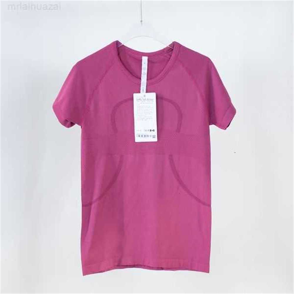 

Seamless Yoga Tee: Swift Dry, Slim Fit, Designer Style - Ideal for Fitness and Sports, I need see separate product