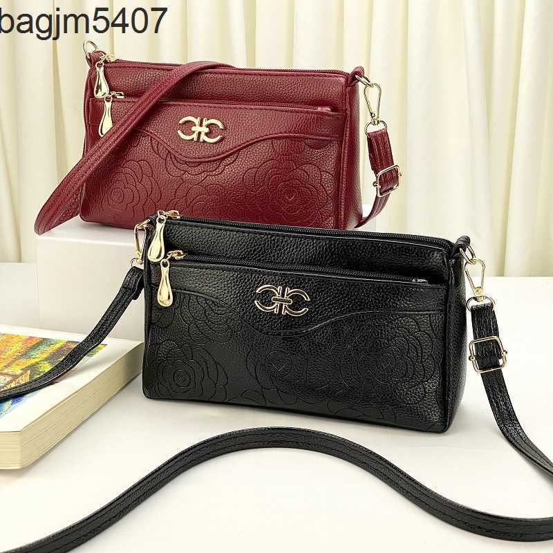 

Design Bag Ladies Purse Qianzihu New Women's Msenger Bag Middle Aged Mother's Multi Layer Shoulder Large Capacity Trend Ins, 16526 black