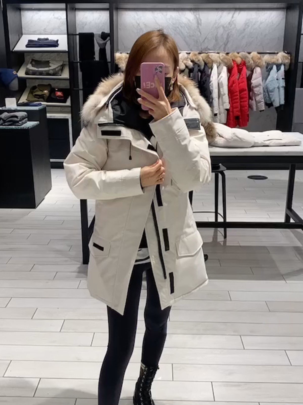 

Mens down jacket Parkas Keep warm windproof Outerwear Coats Thicken to resist the cold Winter coat bests quality Overcoat puffer jackets plus size, Fur collar difference(noe sale)