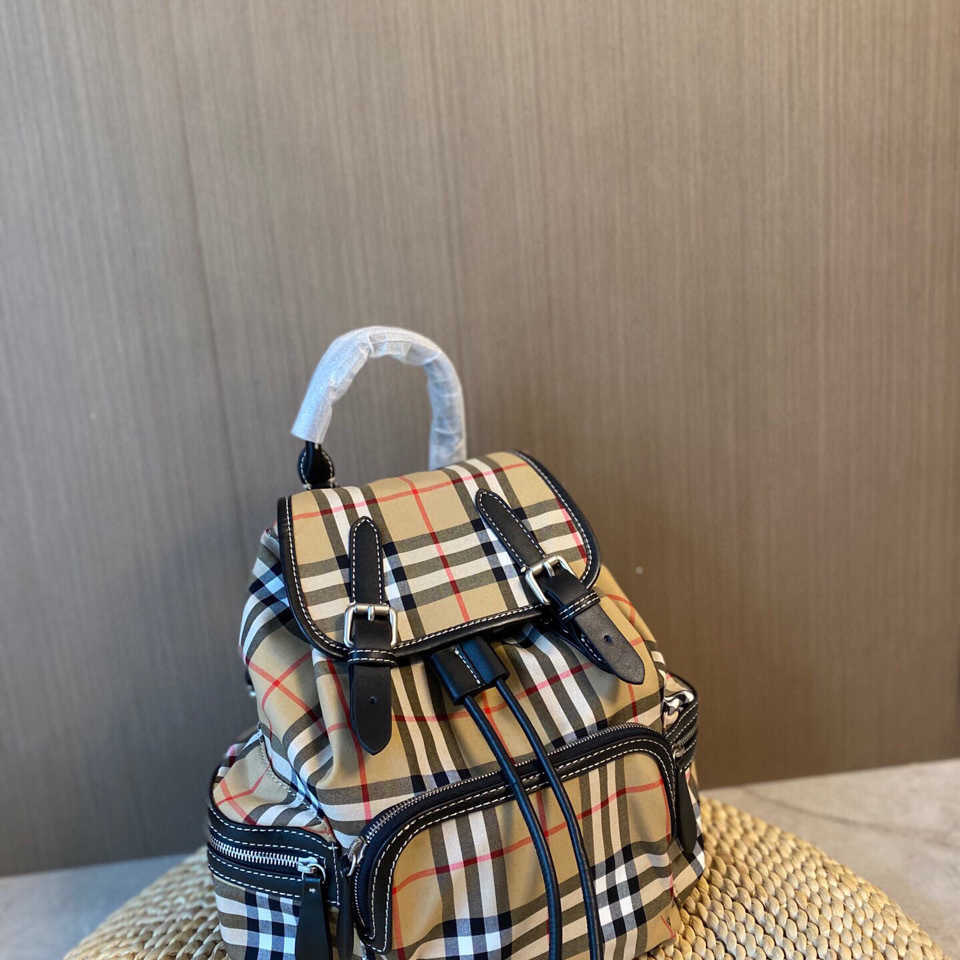 

Designer Backpack Bags New Versatile Plaid Backpack for Spring, Lattice