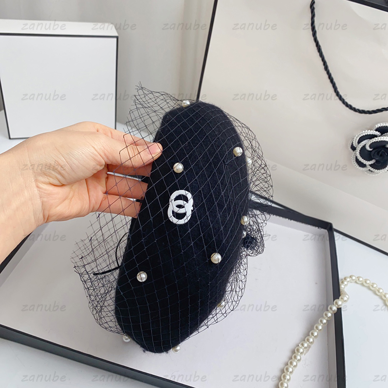 

Fashion Furry Wool Hats Designer Berets Womens Hat Luxury Pearl Inlay Beret Mesh Nobility Style Cap Men C Classical Cashmere Caps Gifts 2022, Black