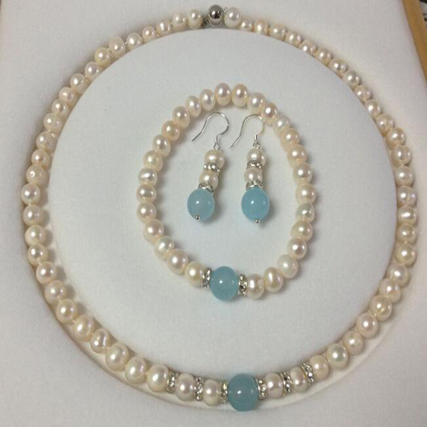 

White Cultured 7-8 mm Pearl Aquamarine Necklace Bracelet Earrings Set