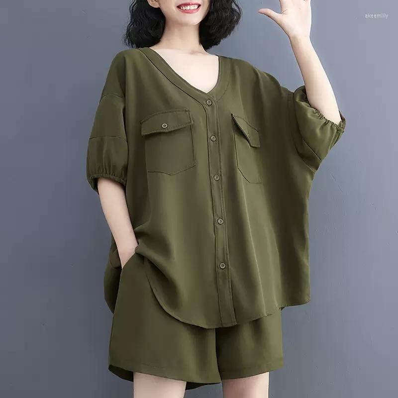 

Women's Tracksuits Vintage Large Size Women's Clothing Summer V-neck Blouse Tops Fashion Mother Sets Slim Shorts Pants Two-piece Suits, Black