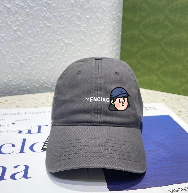 

Designer Women's Letter Baseball Cap Fashion Simple Embossed Peaked Caps Show Face Small Sunshade Fashion hat, Aspic