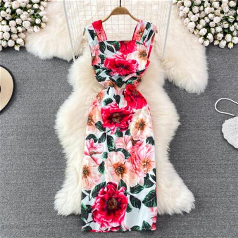 

Casual Dresses Red Print Dress Women 2022 Summer Light Luxury Womanly Suspender High Waist Fashion Square Neck Slim Sleeveless, Picture shown