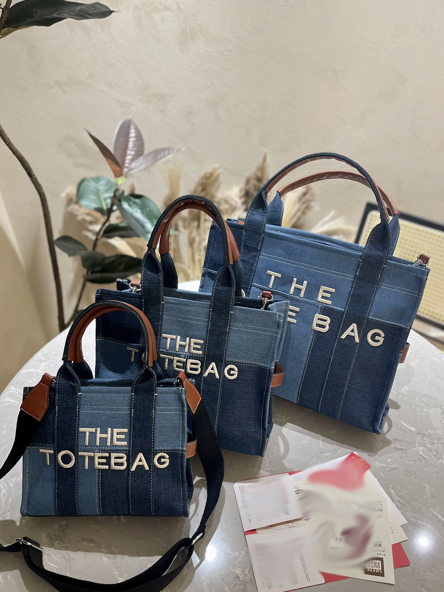 

The Tote Bag Luxury Brand Shoulder Bag Crossbody Handbag Genuine Leather Designer Messenger Bags 5A Quality 42CM Womens Fashion Luggage Canvas GM Shopping, Y 27 cm