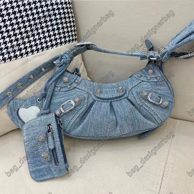 

Designer New Luxury Fashion Paris Women Shoulder Straddle Moon Denim Diamond Bag, Pink