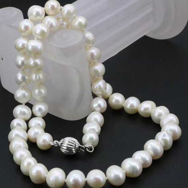 

New fashion women 8-9mm white pearl freshwater necklace 18inch