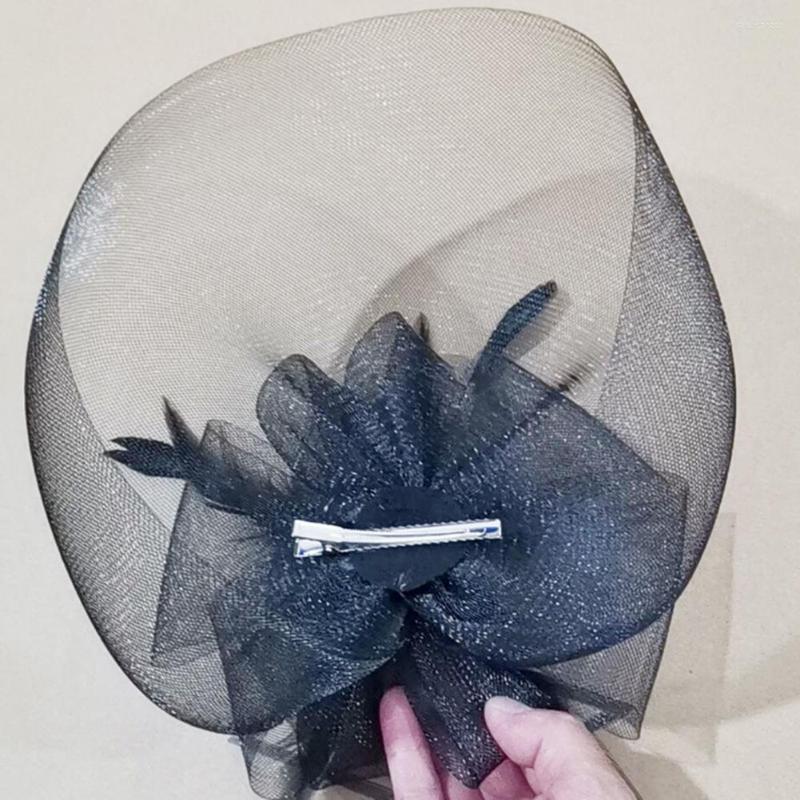 

Berets Beautiful Fascinator Hat Lightweight Vintage Bridal Cocktail Party Ladies Headwear, White