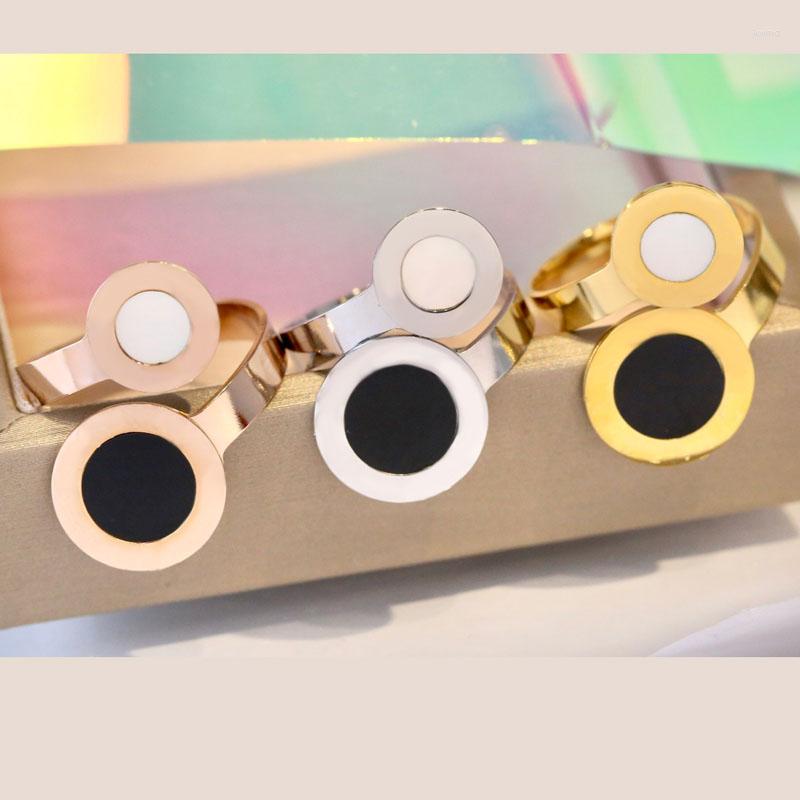 

Cluster Rings Classic High Quality Fashion Black And White Ring Craft Boutique With Logo Women's Holiday Gift Wholesale