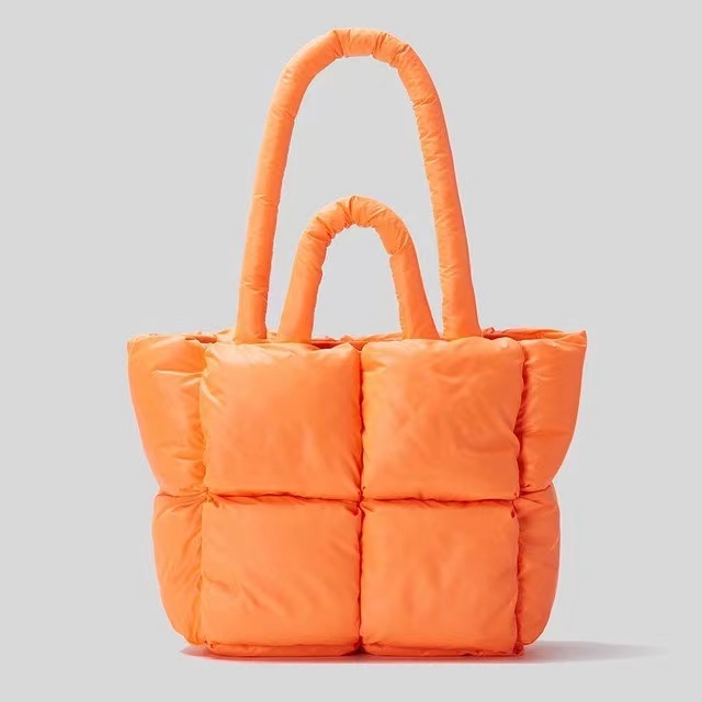 

Space Down Cotton Luxury Designer Handbag Large Tote Winter New Soft Padded Shoulder Bags for Women Autumn Trend Crossbody Bag, Green