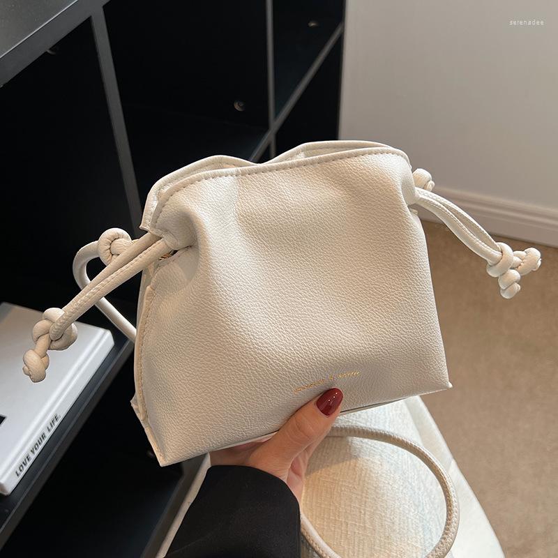 

Evening Bags 2022 Fashion Luxury Ladies High Quality Casual Messenger Bag With High-end Sense All-match Bucket Small Female Summer, Black