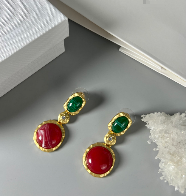 

INS New in luxury fine jewelry earrings for womens pendant k Gold Heart Necklace with Engraved Beads bracelet for men