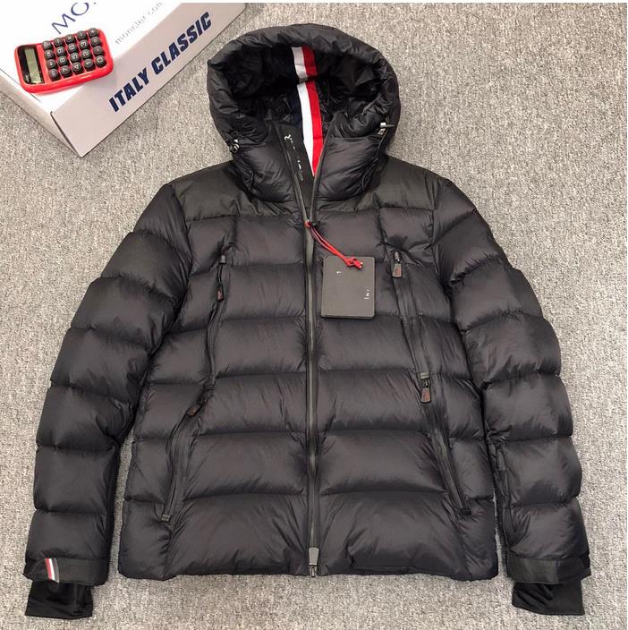 

Designer MAYA Men's Black wilms Quilted Down Jacket Parkas Puffer Italy Italian Mon Wilm Mens Winter Hooded Warm Letter Windbreak