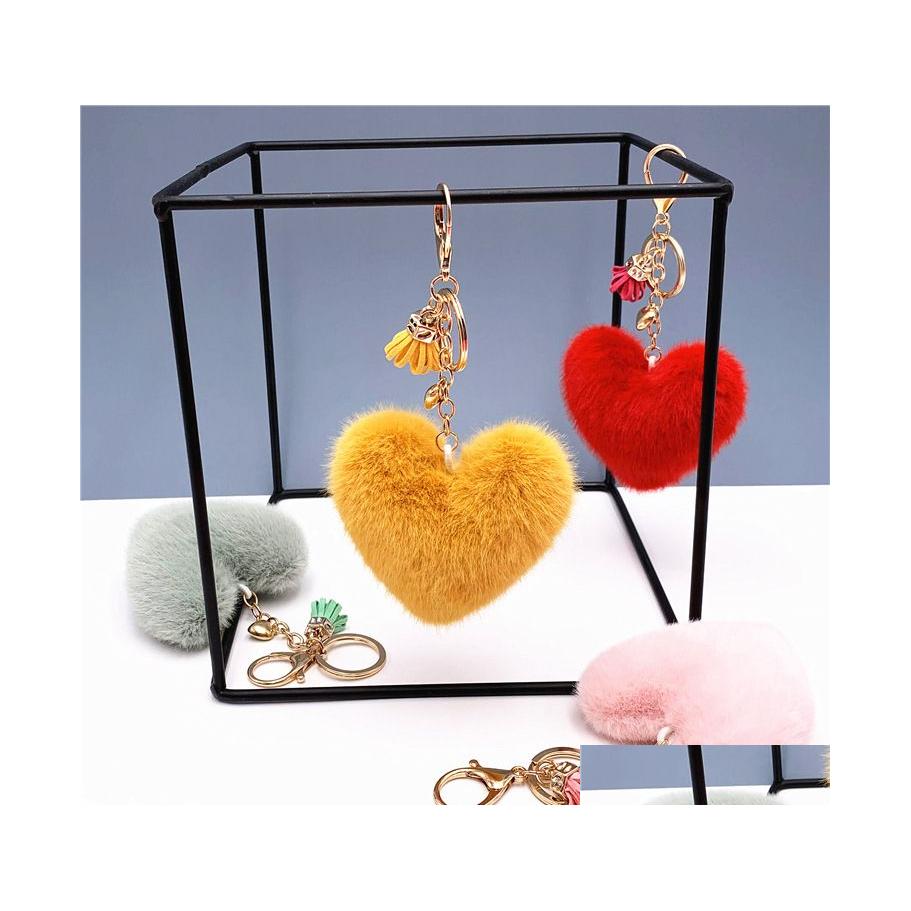 

Key Rings Plush Heart Key Rings For Women Faux Fur Love Bag Pendant Keychain Tassel Keyring Drop Delivery Jewelry Dhl6E