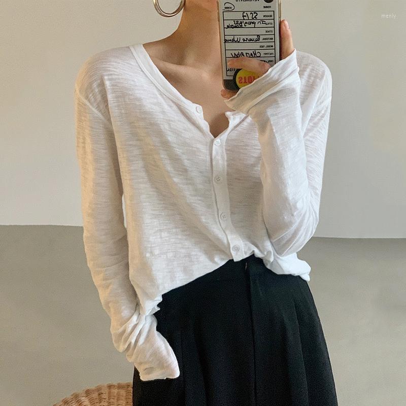 

Women's T Shirts Korean Chic Summer Niche Wild V-Neck Exposed Clavicle Single-Breasted Loose Thin Long-Sleeved Sunscreen Cardigan T-Shirt, White